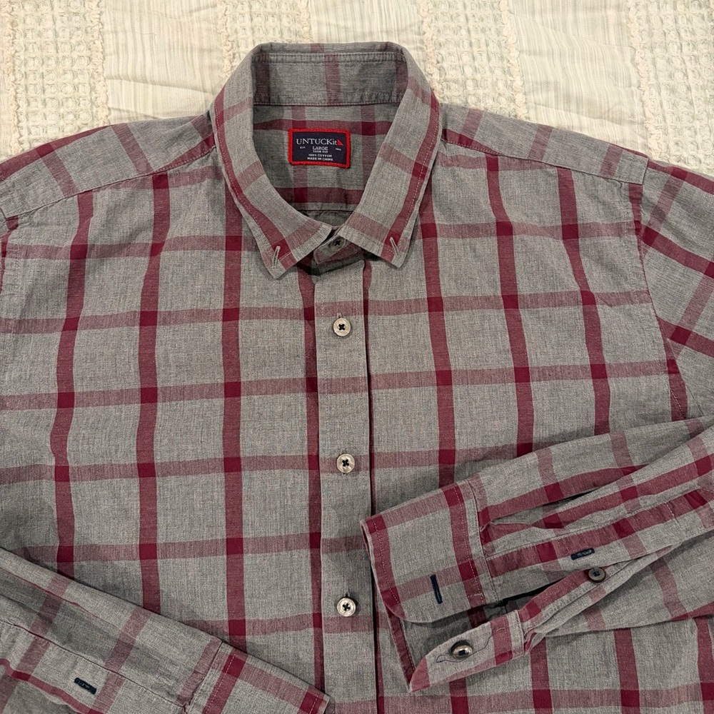 UNTUCKit Men’s Slim Fit Plaid Button Down Shirt Gray Burgundy Large